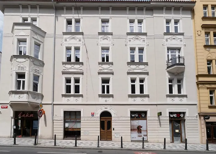 Blueground Holesovice Balcony Nr Vltava Prg-61 *