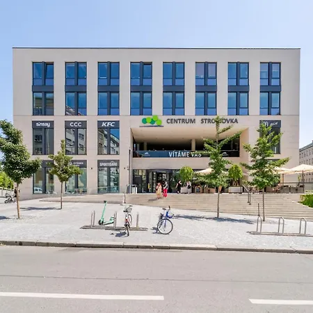 Blueground Holesovice Balcony Nr Vltava Prg-61 * براغ