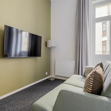 Blueground Holesovice Balcony Nr Vltava Prg-61 شقة *