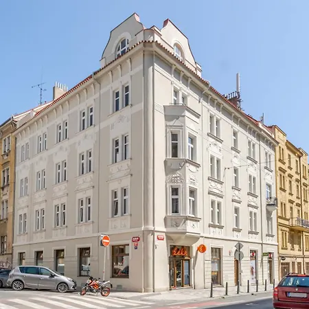 Blueground Holesovice Balcony Nr Vltava Prg-61 شقة *